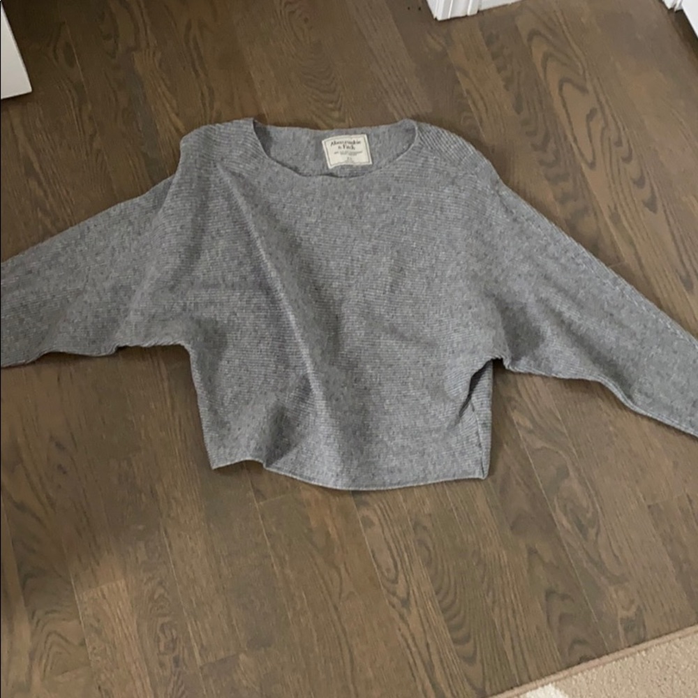 Abercrombie and Fitch Knit Bat Arm Sweater Size XS